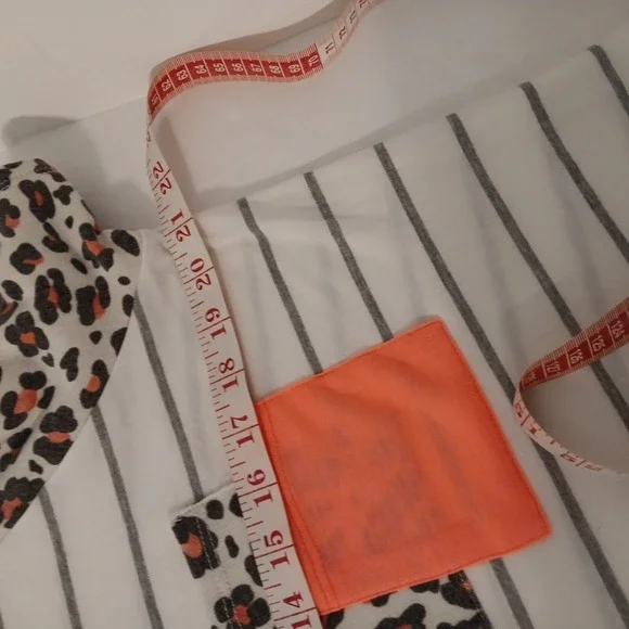 Lovely Melody T-Shirt  Women's Sz. XL‎  Neon Pink/Leopard Print/Black Stripes - Picture 6 of 8